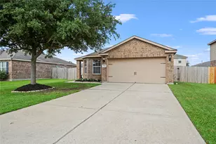 9822 Garnet Springs Dr, Iowa Colony, TX 77583 - Photo 2