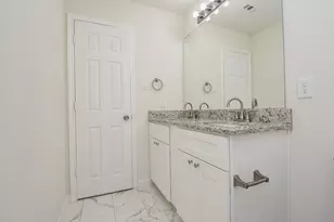 2811 Topiary Ln, Houston, TX 77014 - Photo 30