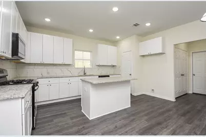 2811 Topiary Lane, Houston, TX 77014 - Photo 12