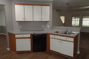 1055 Ambrosden Ln, Channelview, TX 77530 - Photo 2