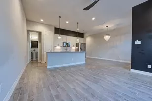 11010 Cres Light Way, Houston, TX 77043 - Photo 6