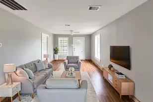 6931 Weaver Rd, Houston, TX 77028 - Photo 2