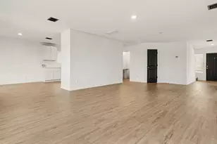 9106 Burnet Flds Dr, Baytown, TX 77521 - Photo 6