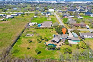 2203 Lomax Dr, La Porte, TX 77571 - Photo 36