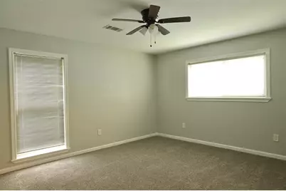 9810 Cliffwood Drive, Houston, TX 77096 - Photo 10