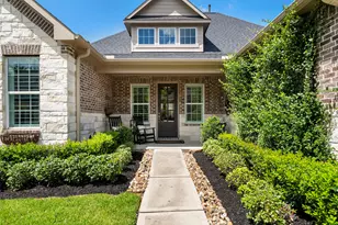 109 Golden Eye Ct, Montgomery, TX 77316 - Photo 2