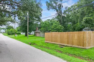 2103 Taylor St, Waller, TX 77484 - Photo 40