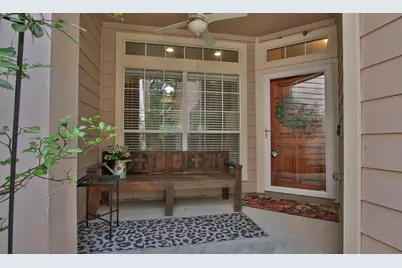127 E Greenhill Terrace Place, The Woodlands, TX 77382 - Photo 2