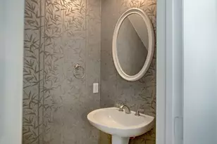 2205 Commonwealth St, Houston, TX 77006 - Photo 22