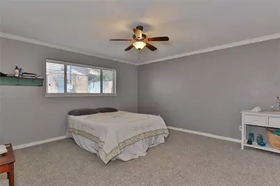 1 Shallowbrook Street, Angleton, TX 77515 - Photo 14