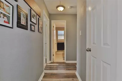 1 Shallowbrook Street, Angleton, TX 77515 - Photo 18