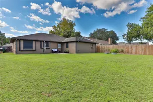 1 Shallowbrook St, Angleton, TX 77515 - Photo 30