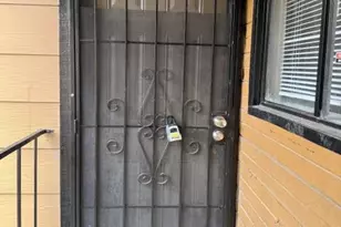 9090 S Braeswood Blvd, Houston, TX 77074 - Photo 2