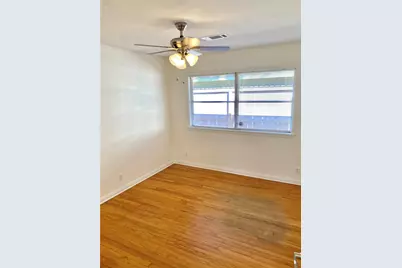 4329 Kinglet Street, Houston, TX 77035 - Photo 18