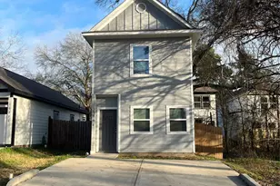 10978 Maywood St, Willis, TX 77318 - Photo 2