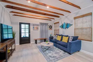 1109 31st St, Galveston, TX 77550 - Photo 6