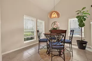 5627 Pleasant Falls Dr, Richmond, TX 77407 - Photo 6