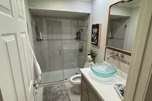 4716 Post Oak Timber Dr, Houston, TX 77056 - Photo 2