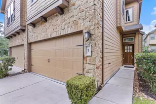 7 Cheswood Manor Court, The Woodlands, TX 77382 - Photo 4