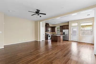 7 Cheswood Manor Court, The Woodlands, TX 77382 - Photo 6