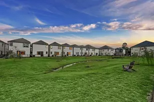 2309 Silva Park Ln, Houston, TX 77091 - Photo 14