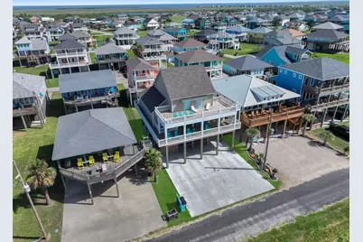 2627 Holiday Drive, Crystal Beach, TX 77650 - Photo 4