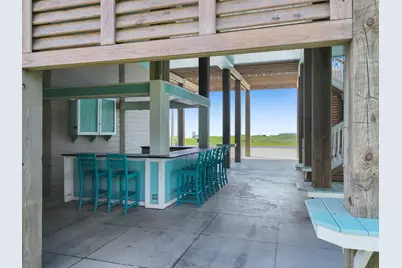 2627 Holiday Drive, Crystal Beach, TX 77650 - Photo 8