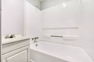 7026 Hedgewood St, Houston, TX 77016 - Photo 22
