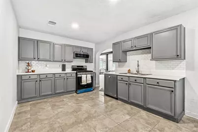 7026 Hedgewood Street, Houston, TX 77016 - Photo 8