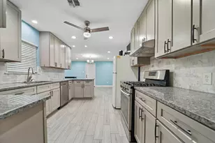 2210 San Jacinto Dr, Pasadena, TX 77502 - Photo 12