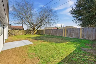 8630 Winewood Drive, Houston, TX 77044 - Photo 32