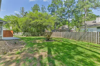 2 Willow Point Place, The Woodlands, TX 77382 - Photo 32