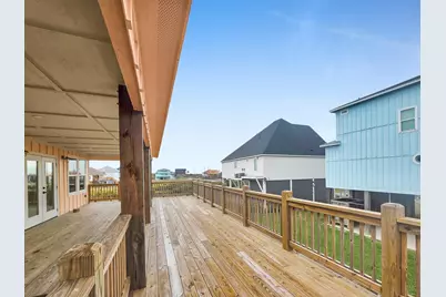 186 Ocean View Drive, Crystal Beach, TX 77650 - Photo 22