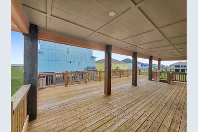 186 Ocean View Drive, Crystal Beach, TX 77650 - Photo 6