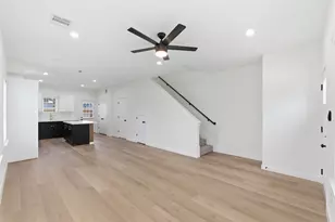8408 Darien St, Houston, TX 77028 - Photo 16