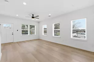 8408 Darien St, Houston, TX 77028 - Photo 18