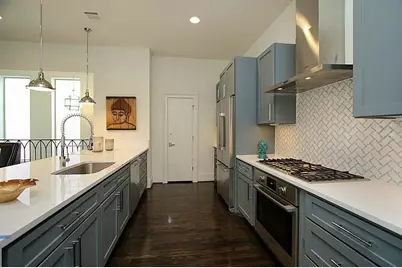 1810 Oakdale Street, Houston, TX 77004 - Photo 2