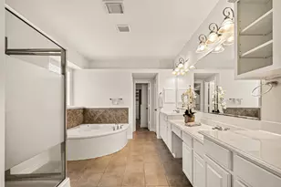 45 Marquise Oaks Pl, The Woodlands, TX 77382 - Photo 12