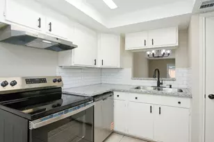 9656 Westview Dr, Houston, TX 77055 - Photo 14