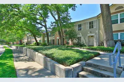 9656 Westview Drive #8, Houston, TX 77055 - Photo 40