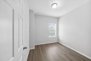 9018 Everglade Dr, Houston, TX 77078 - Photo 14