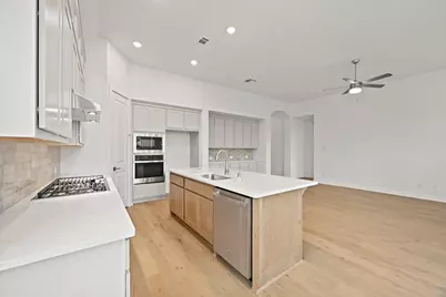 116 Silverbow Creek Way, Conroe, TX 77304 - Photo 4