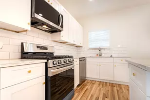 8923 De Priest St, Houston, TX 77088 - Photo 8
