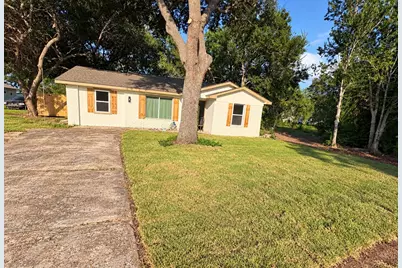 462 Avenue B, Markham, TX 77456 - Photo 2