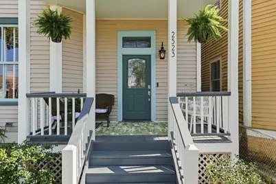 2523 Avenue M, Galveston, TX 77550 - Photo 2