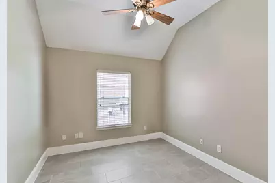 8326 Hunters Village Drive, Humble, TX 77346 - Photo 32