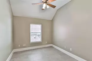 8326 Hunters Village Dr, Humble, TX 77346 - Photo 32