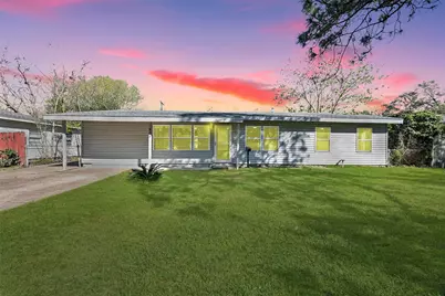 804 23rd Avenue N, Texas City, TX 77590 - Photo 1