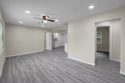 9409 Fairland Drive, Houston, TX 77051 - Photo 6