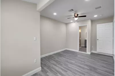 9409 Fairland Drive, Houston, TX 77051 - Photo 10